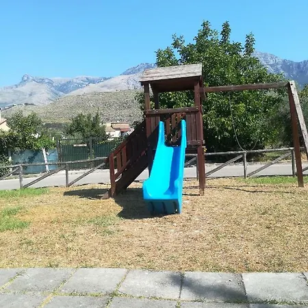 Alane's * Formia